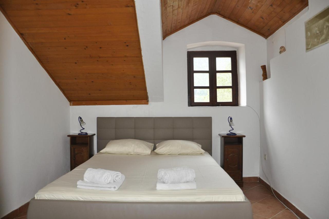 Apartments Vujosevic Котор Екстер'єр фото