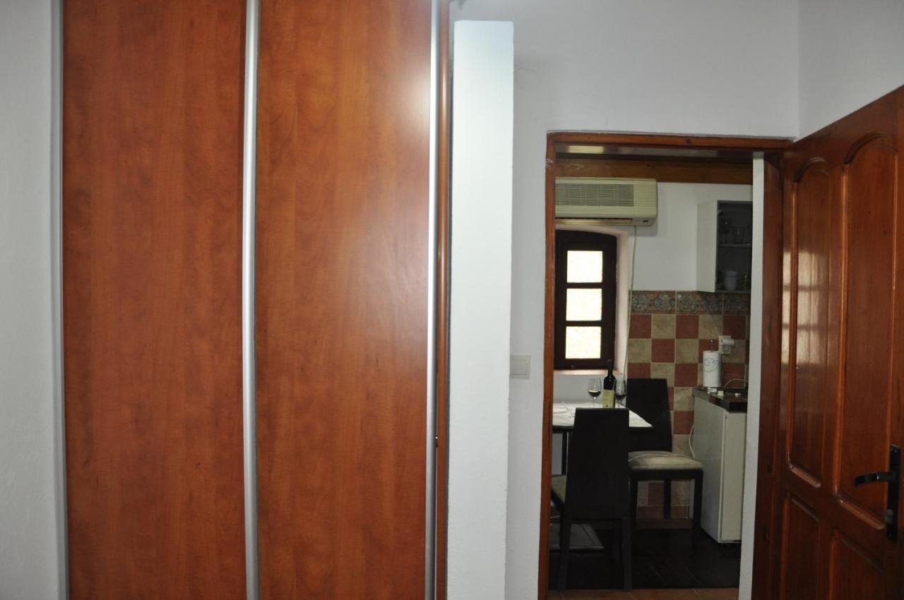 Apartments Vujosevic Котор Екстер'єр фото